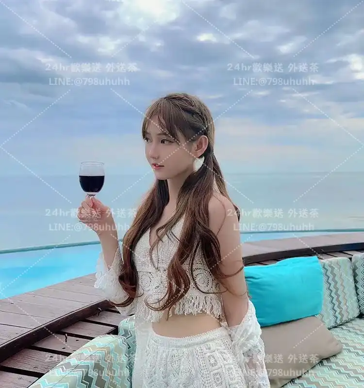 菡菲