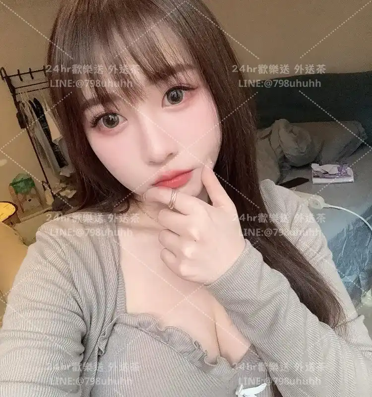 菲妮